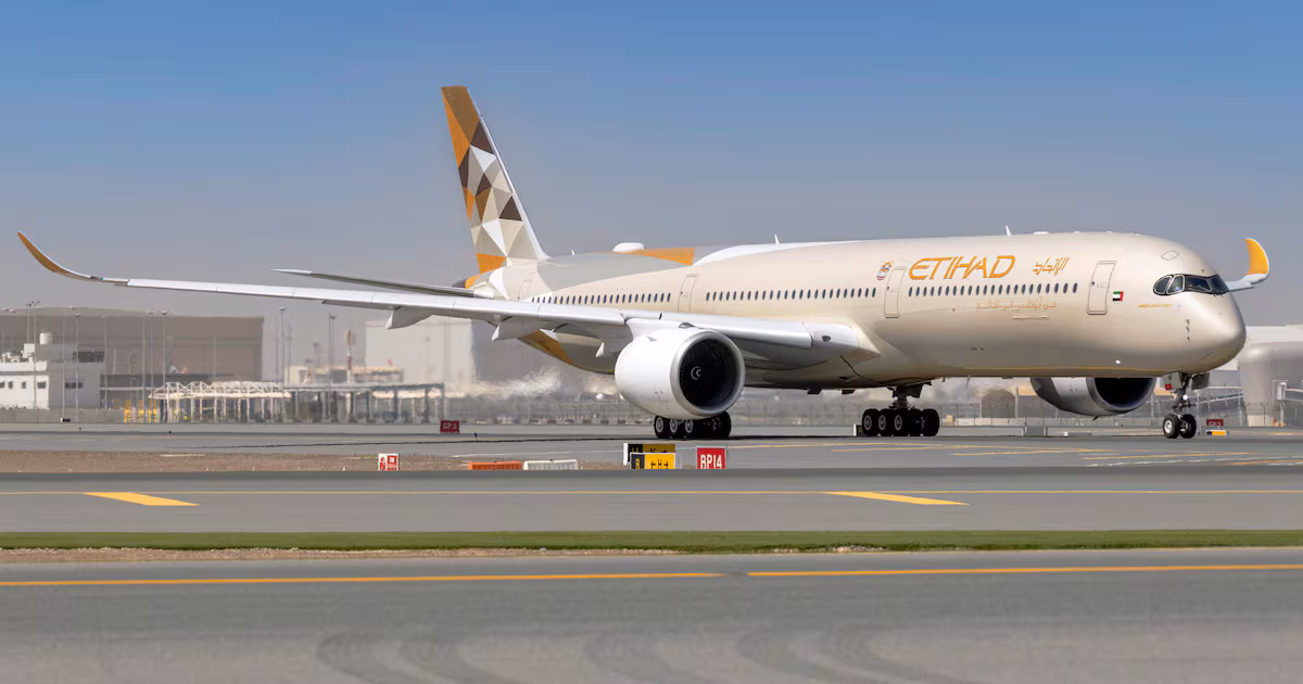 Riyadh Airport Reopens While Some Airlines Still Cancel Saudi Flights